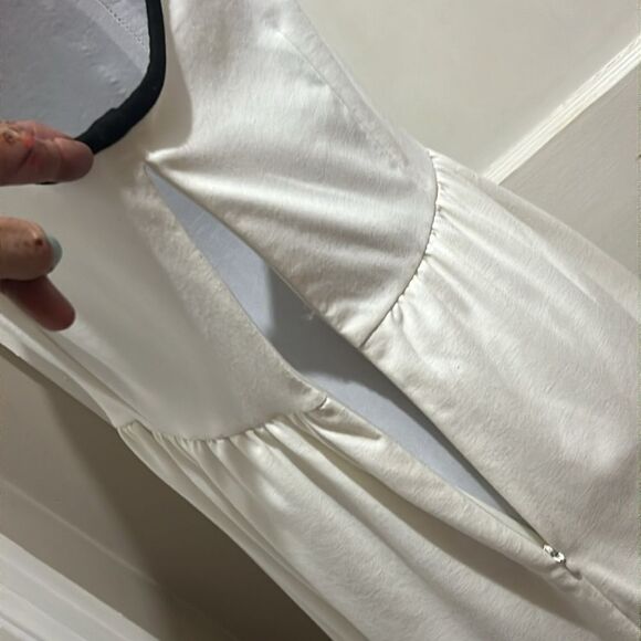 Flawless Winter White Midi Dress by Elle! Women's 14 Heavy fabric - Fall 2024 - Picture 4 of 8